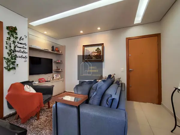 Apartamento 3 quartos 2 banheiros 138m²