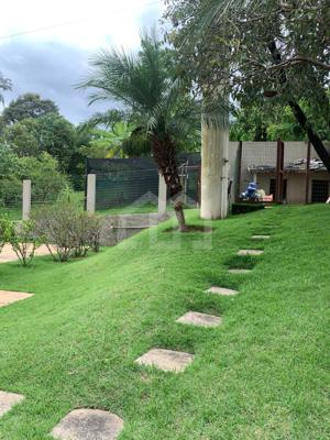 Casa em condomínio 3 quartos 5 banheiros 348m²
