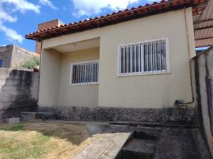 Casa 2 quartos 1 banheiro 175m²