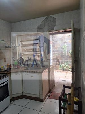 Casa 3 quartos 2 banheiros 68m²