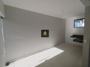 Casa 3 quartos 2 banheiros 75m²