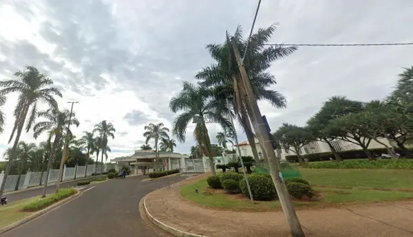 Apartamento 3 quartos 3 banheiros 270m²