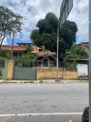 Casa Comercial 3 quartos  banheiros 97,1m²