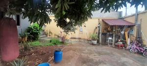 Casa 4 quartos 6 vagas 300m²