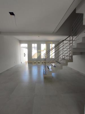 Casa 3 quartos 3 banheiros 
