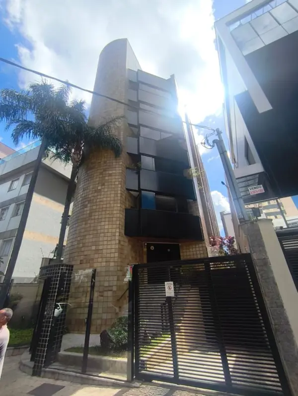 Apartamento 4 quartos 3 banheiros 238m²