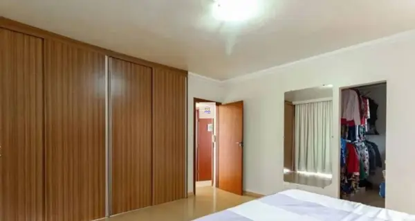 Casa 4 quartos 3 banheiros 265m²