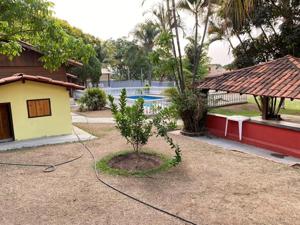 Sítio 3 quartos 240m²
