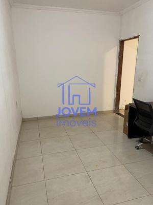 Casa 3 quartos  banheiros 180m²