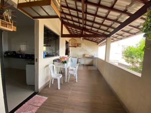 Casa 3 quartos 2 vagas 200m²