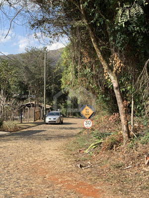Lote em condomínio 1000m²