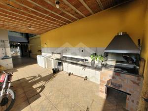 Casa 4 quartos 3 vagas 225m²