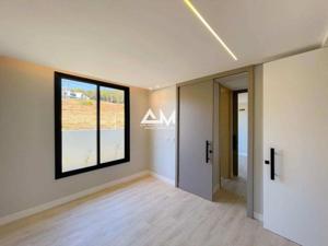 Apartamento 4 quartos 3 banheiros 1000m²