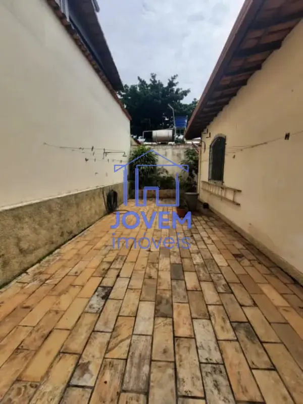 Casa 4 quartos 3 banheiros 198m²