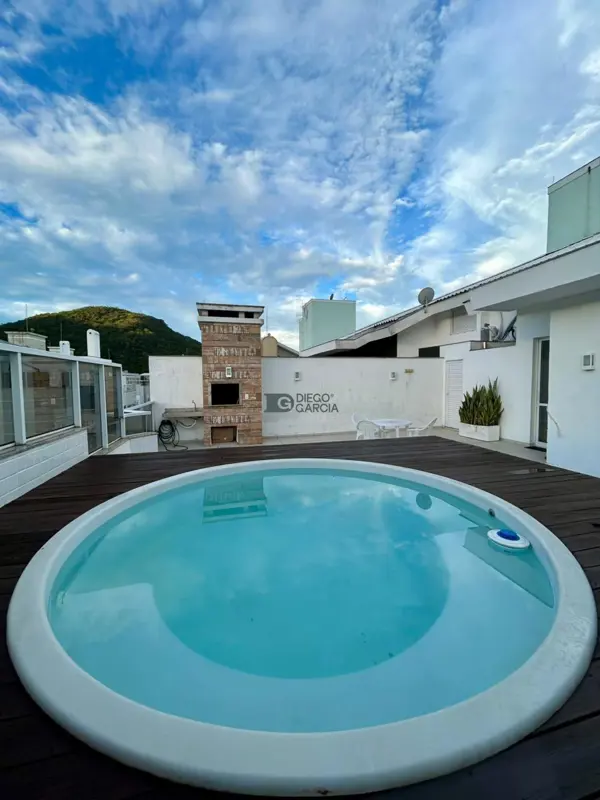 Apartamento 3 quartos 3 banheiros 154m²