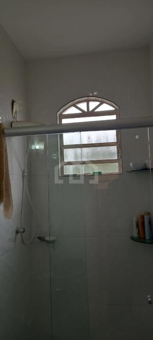 Casa 4 quartos 2 vagas 180m²