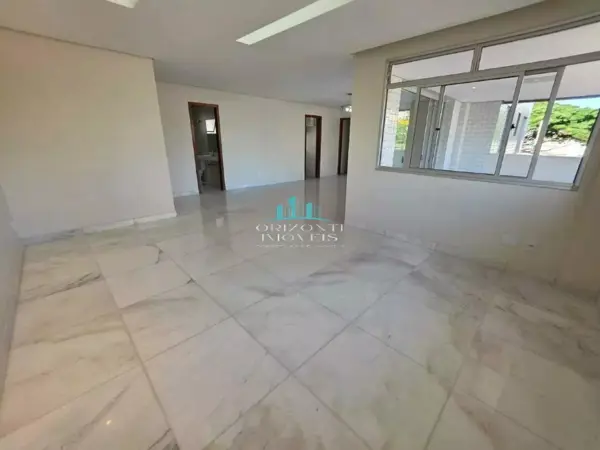 Apartamento 4 quartos 2 banheiros 