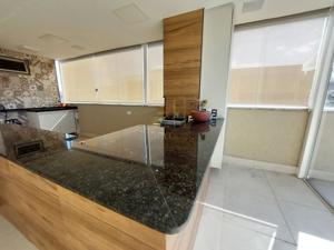 Apartamento 3 quartos 3 banheiros 140m²
