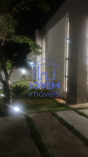 Casa 3 quartos 2 banheiros 360m²