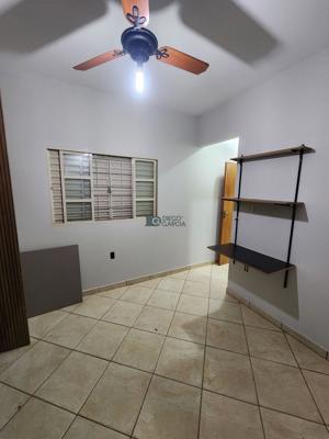 Apartamento 3 quartos 3 banheiros 200m²