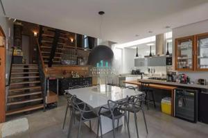 Apartamento 4 quartos 2 banheiros 321m²