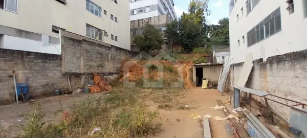 Lote-Área-Terreno 360m²