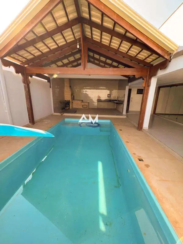 Apartamento 3 quartos 2 banheiros 360m²