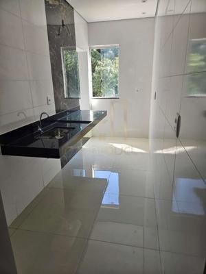 Casa 3 quartos 3 banheiros 150m²
