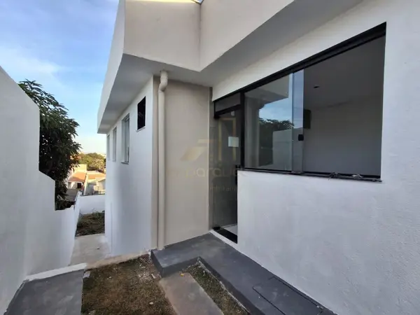 Casa 3 quartos 2 banheiros 260m²
