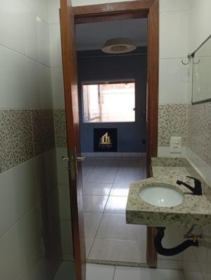 Casa 2 quartos 2 banheiros 65m²