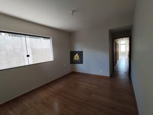 Casa 3 quartos 2 banheiros 75m²