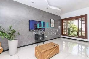 Apartamento 3 quartos 5 banheiros 293m²