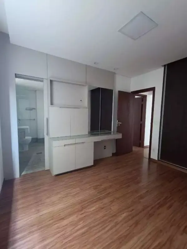 Apartamento 4 quartos 4 banheiros 1122m²