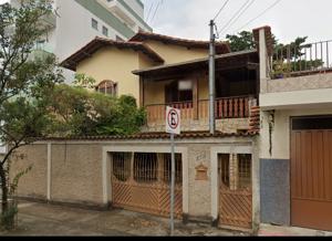 Casa 4 quartos 8 vagas 255m²