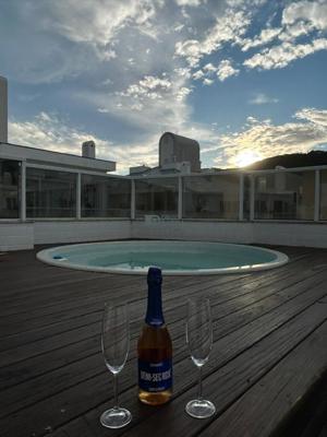 Apartamento 3 quartos 3 banheiros 154m²