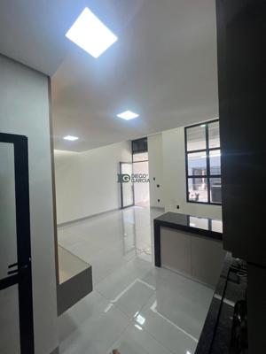 Apartamento 3 quartos 2 banheiros 125m²