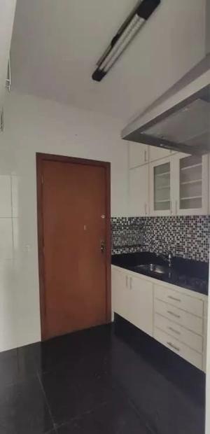 Apartamento 3 quartos 2 banheiros 186m²