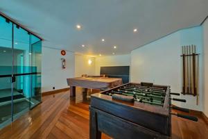 Apartamento 4 quartos 3 banheiros 330m²