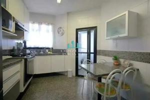 Apartamento 4 quartos 2 banheiros 