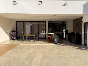 Apartamento 3 quartos 2 banheiros 1365m²