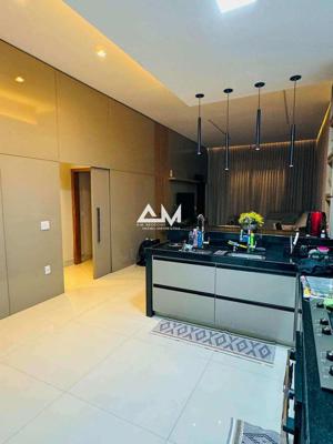 Apartamento 3 quartos 3 banheiros 270m²