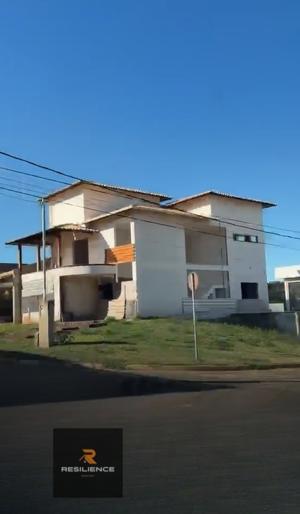 Casa em condomínio 2 quartos 4 vagas 390m²