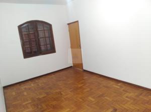 Casa 3 quartos 2 banheiros 360m²
