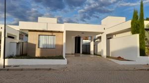 Casa em condomínio 2 quartos 2 vagas 127m²