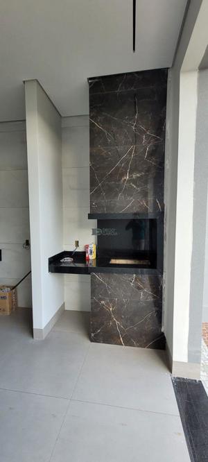 Apartamento 3 quartos 2 banheiros 175m²