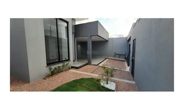 Apartamento 3 quartos 2 banheiros 175m²