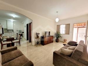 Casa 2 quartos 2 vagas 55m²