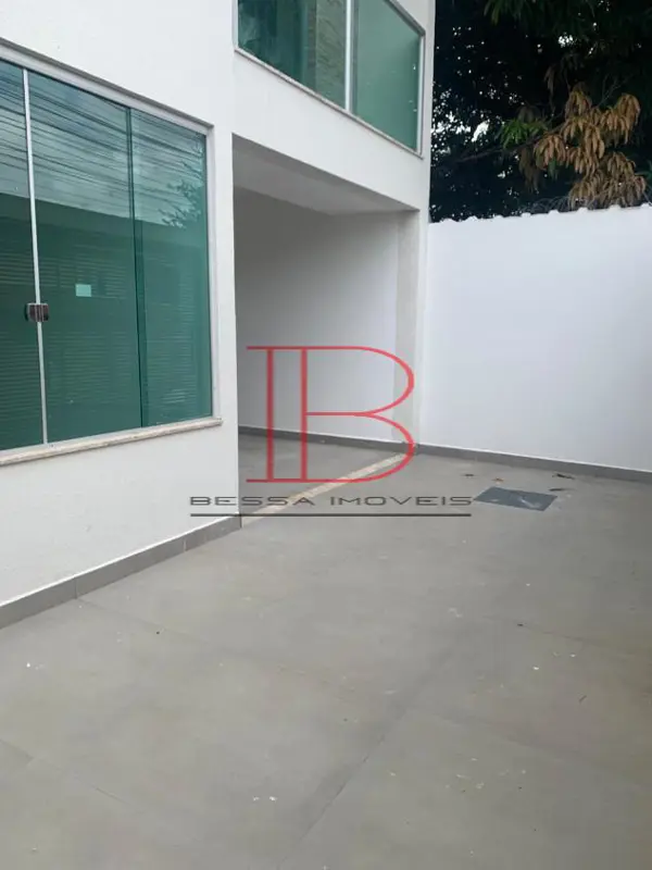 Apartamento 3 quartos 2 banheiros 110m²
