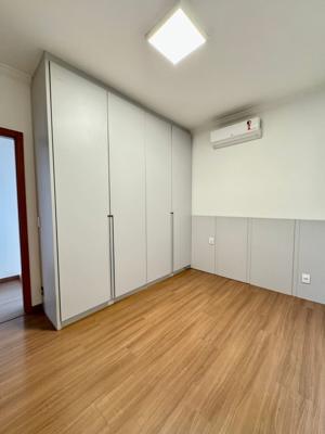 Apartamento 4 quartos 3 banheiros 860m²