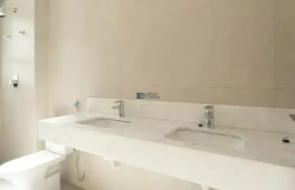 Apartamento 3 quartos 4 banheiros 145m²